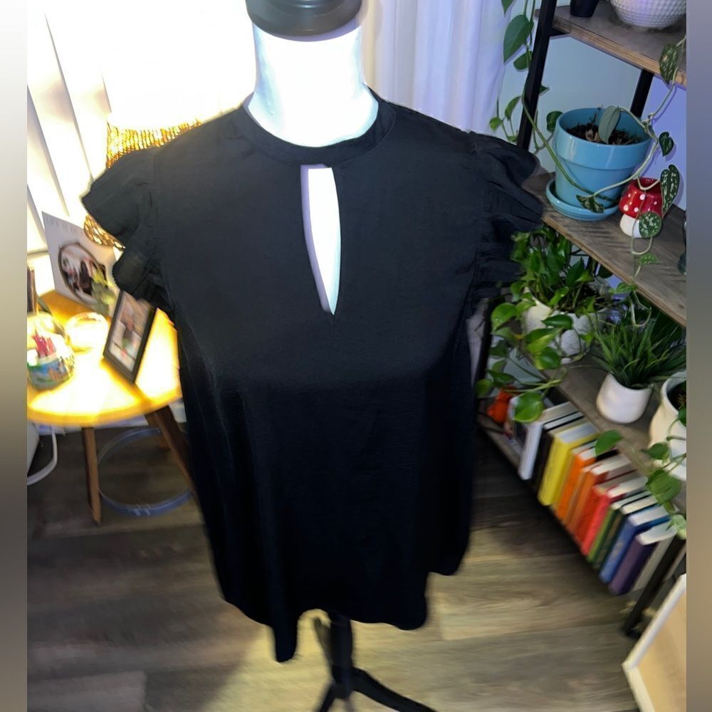 Darling black top size medium - Picture 6 of 7
